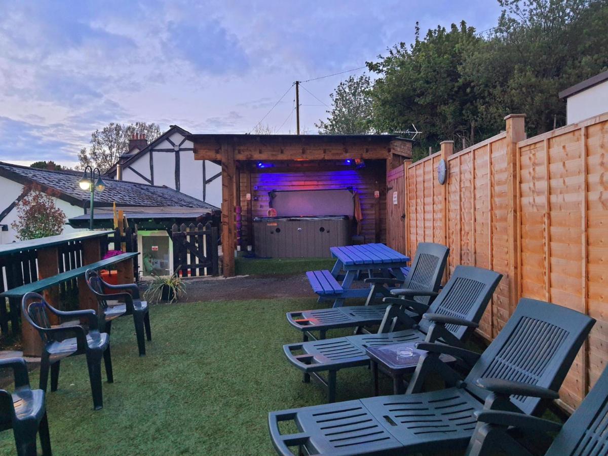 Welsh Row House Apartment Llandegla Luaran gambar