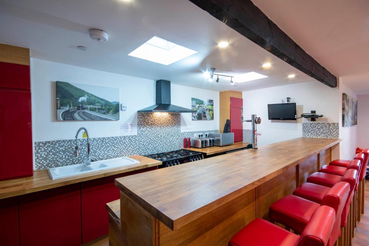 Welsh Row House Apartment Llandegla Luaran gambar