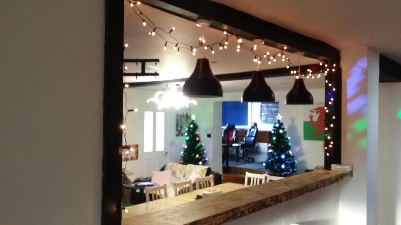 Welsh Row House Apartment Llandegla Luaran gambar