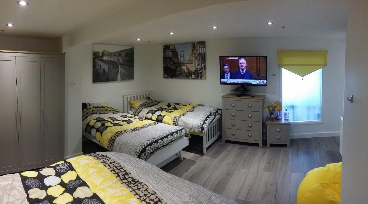 Welsh Row House Apartment Llandegla Luaran gambar