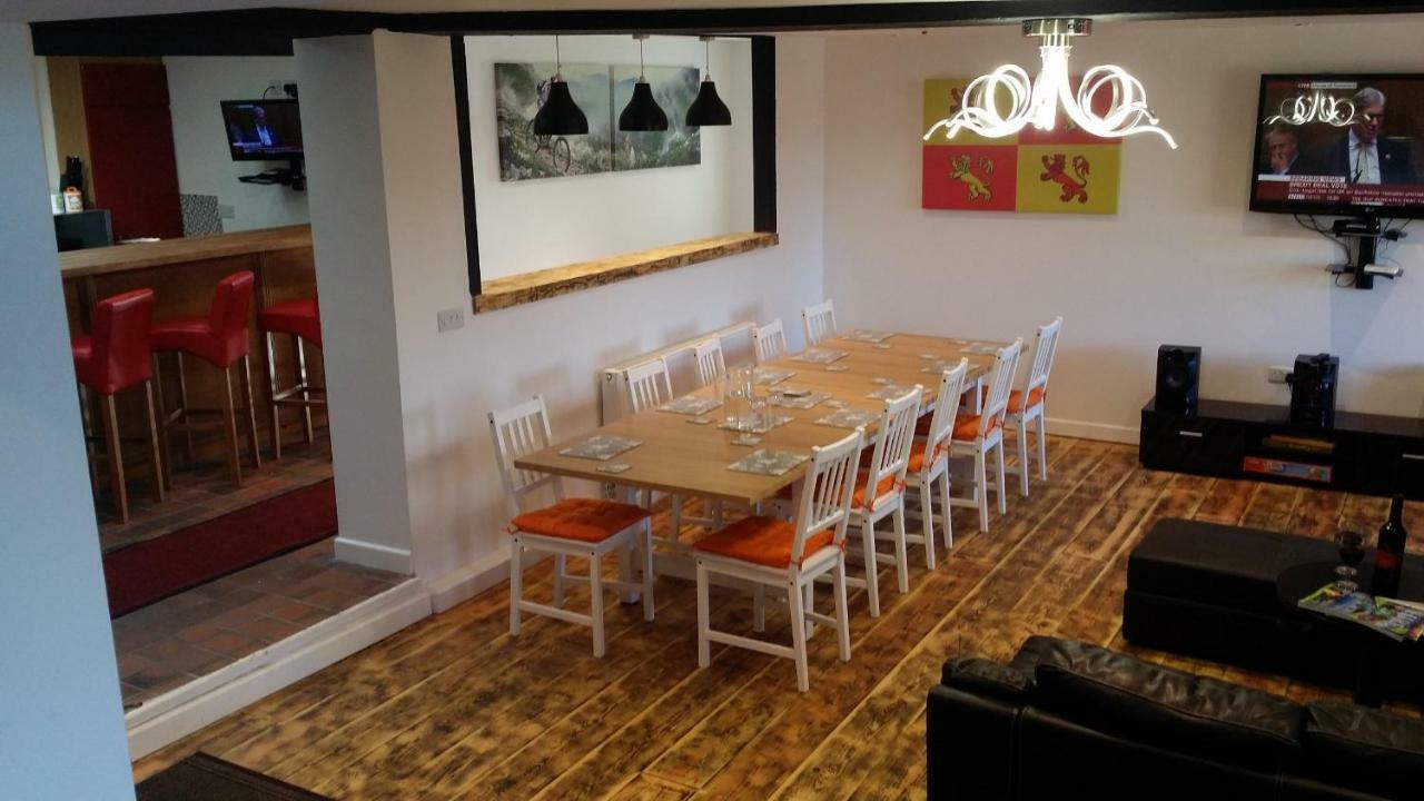 Welsh Row House Apartment Llandegla Luaran gambar