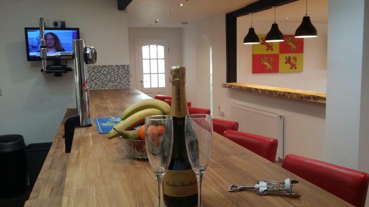 Welsh Row House Apartment Llandegla Luaran gambar