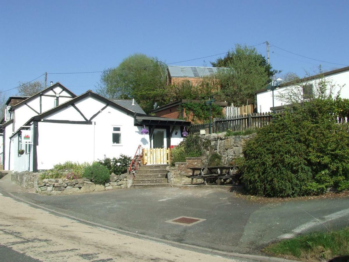 Welsh Row House Apartment Llandegla Luaran gambar