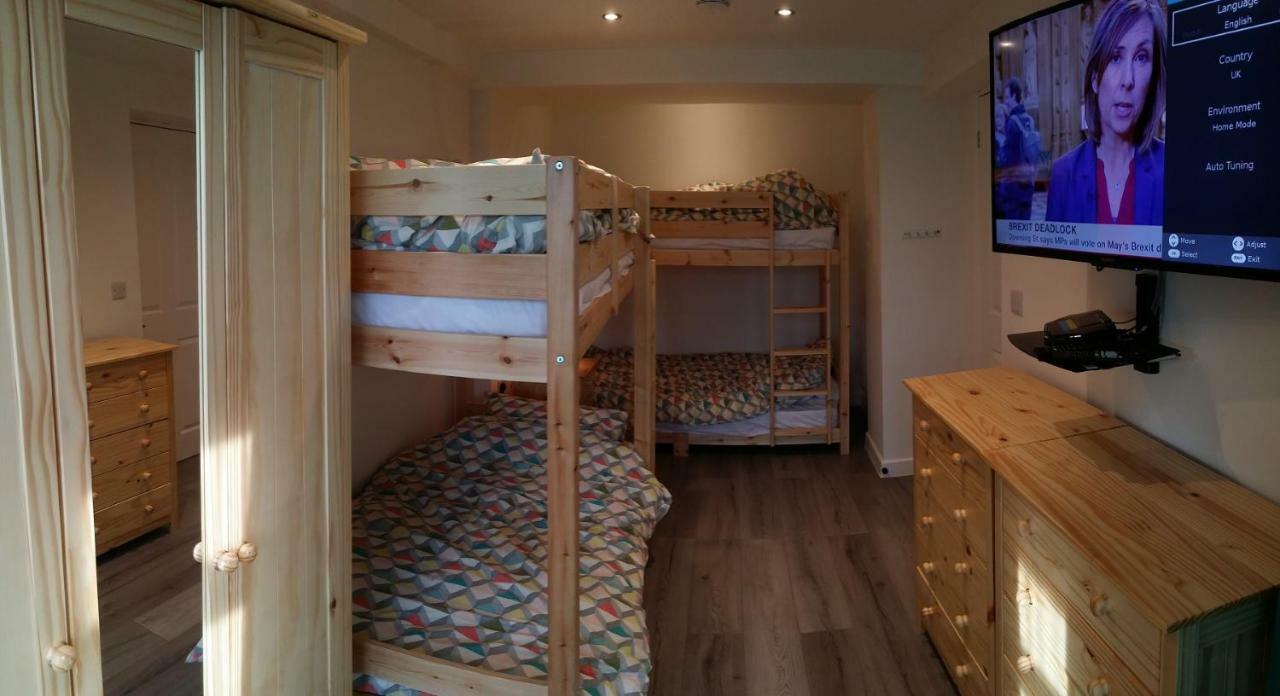 Welsh Row House Apartment Llandegla Luaran gambar