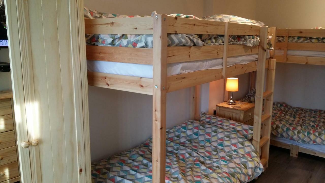 Welsh Row House Apartment Llandegla Luaran gambar