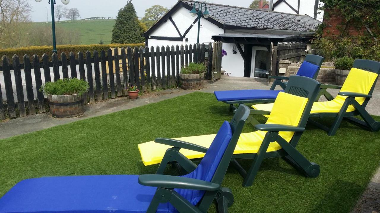 Welsh Row House Apartment Llandegla Luaran gambar